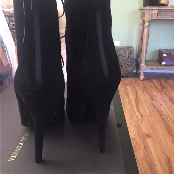 NWT Bottega Veneta suede cutout boots heels 41 - Picture 4 of 5